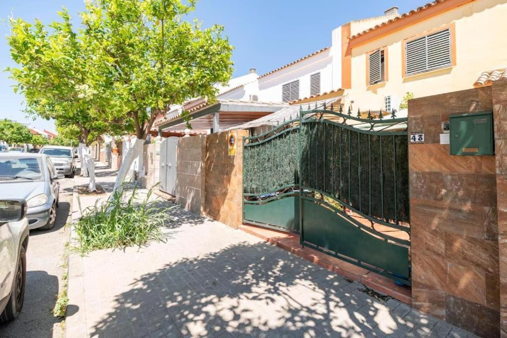 Apartamento Cool Garden Mairena del Aljarafe Exterior photo